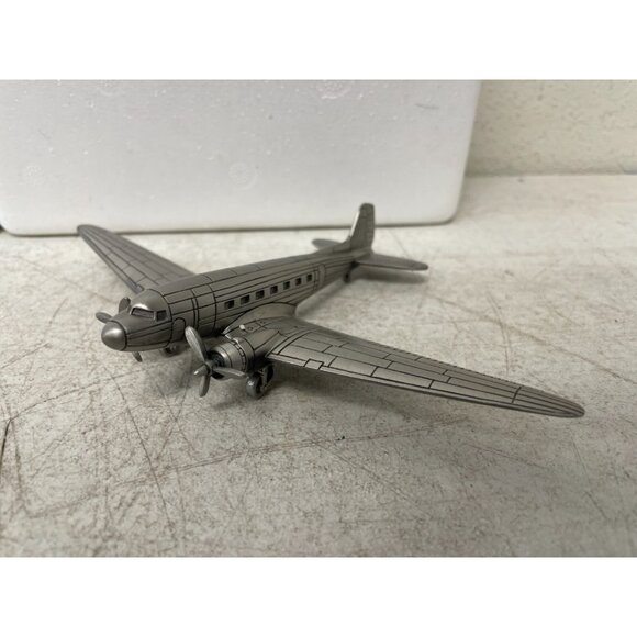 Lot of 2 Danbury Mint Boeing 707 Pewter Great Aircraft of History - Scale 1:247 - Picture 16 of 16